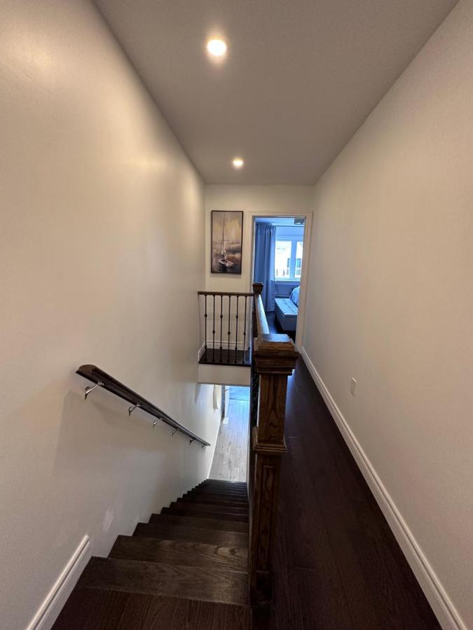 Toronto Great Located Διαμέρισμα Εξωτερικό φωτογραφία